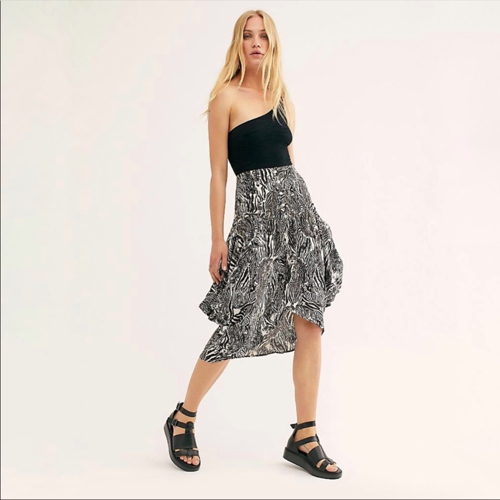 NWOT Free People Angels Handkerchief Midi Skirt Size 4